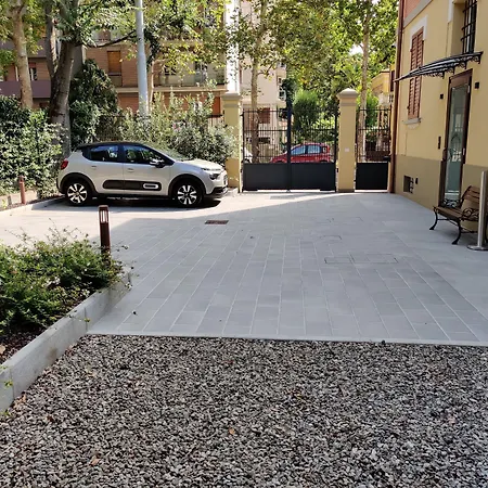 La Bella Centro Modena