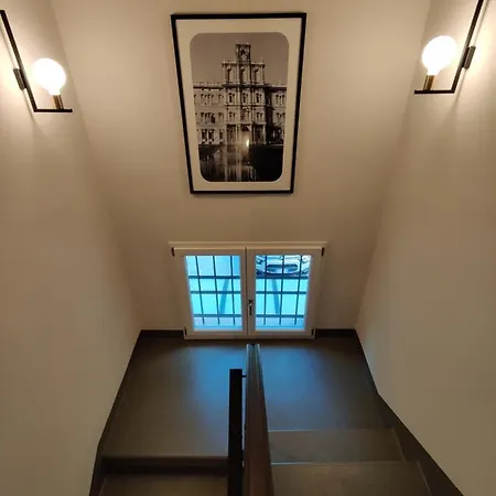 La Bella Centro ゲストハウス 4*