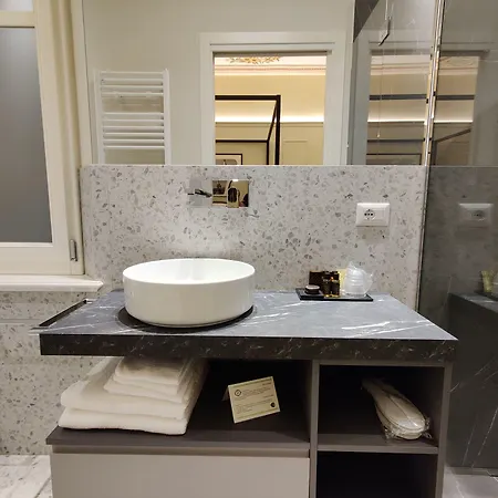 ゲストハウス La Bella Centro 3*