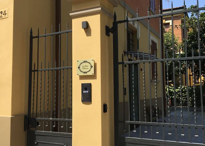 La Bella Centro Modena