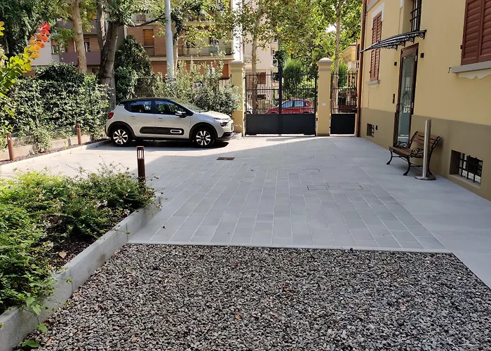 La Bella Centro Modena